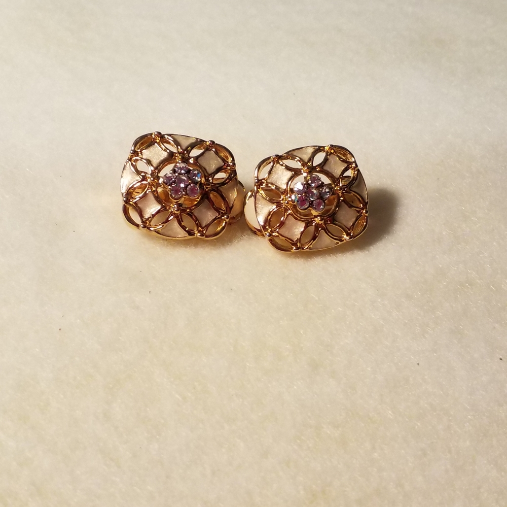 White & Gold clip on earrings